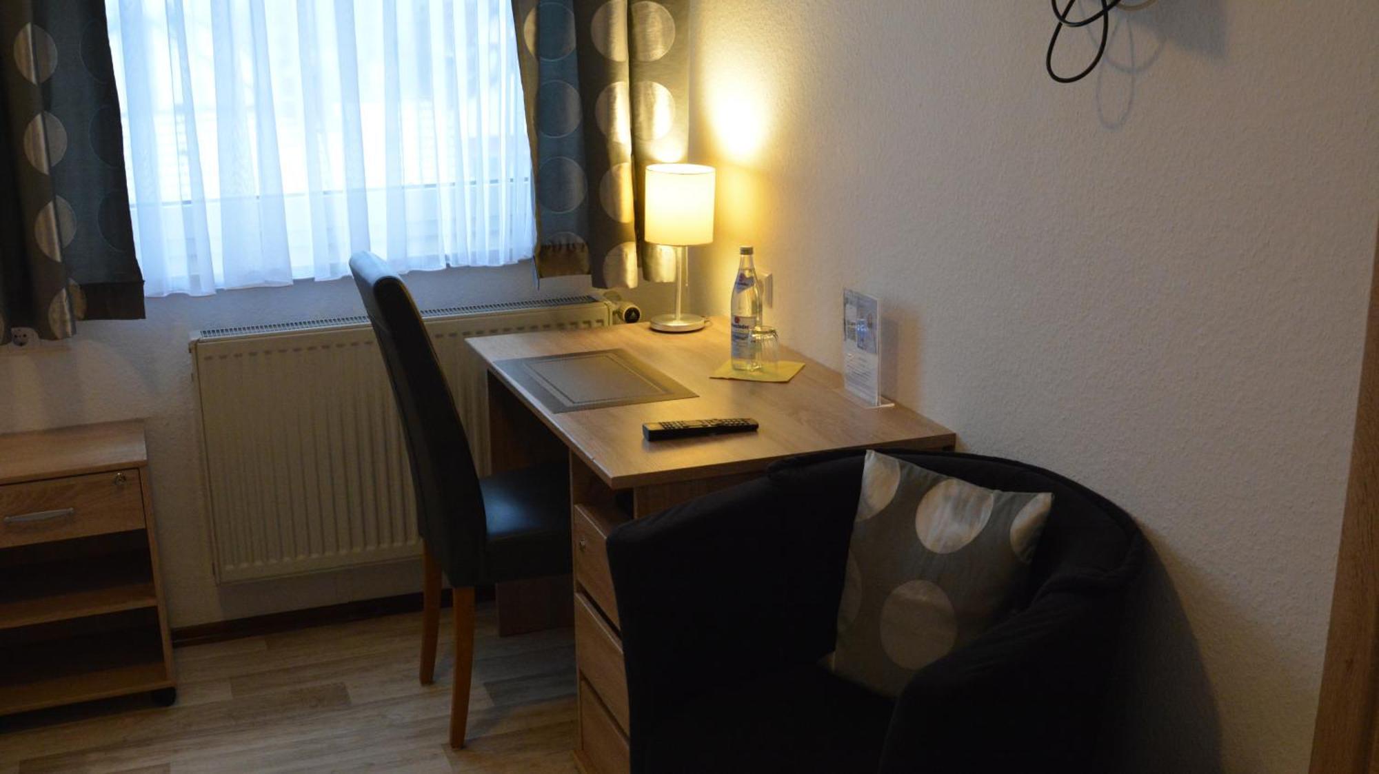 Hotel-Gasthof Zur Rose ไวเซนฮอร์น ห้อง รูปภาพ