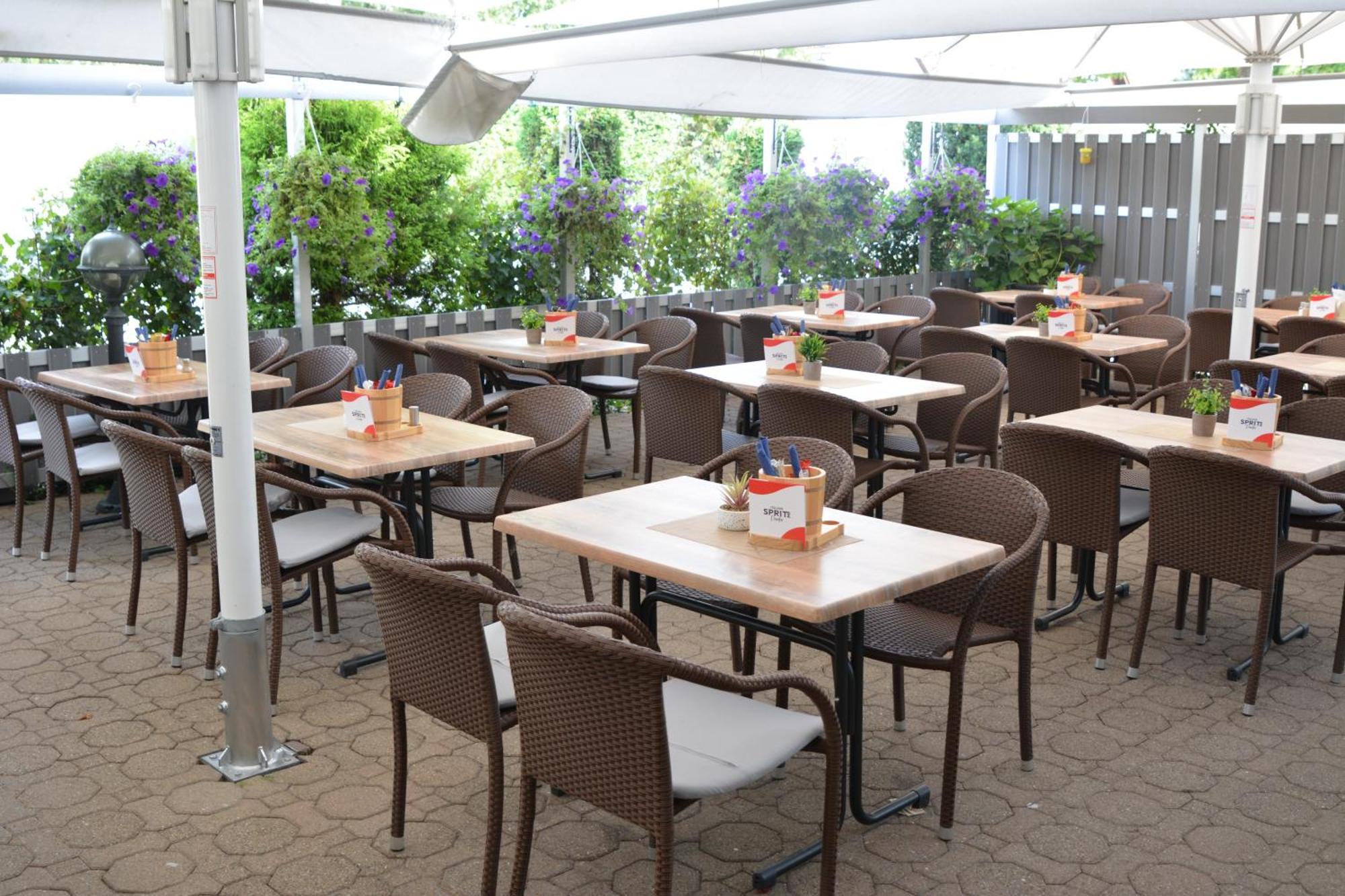 Hotel-Gasthof Zur Rose ไวเซนฮอร์น ภายนอก รูปภาพ