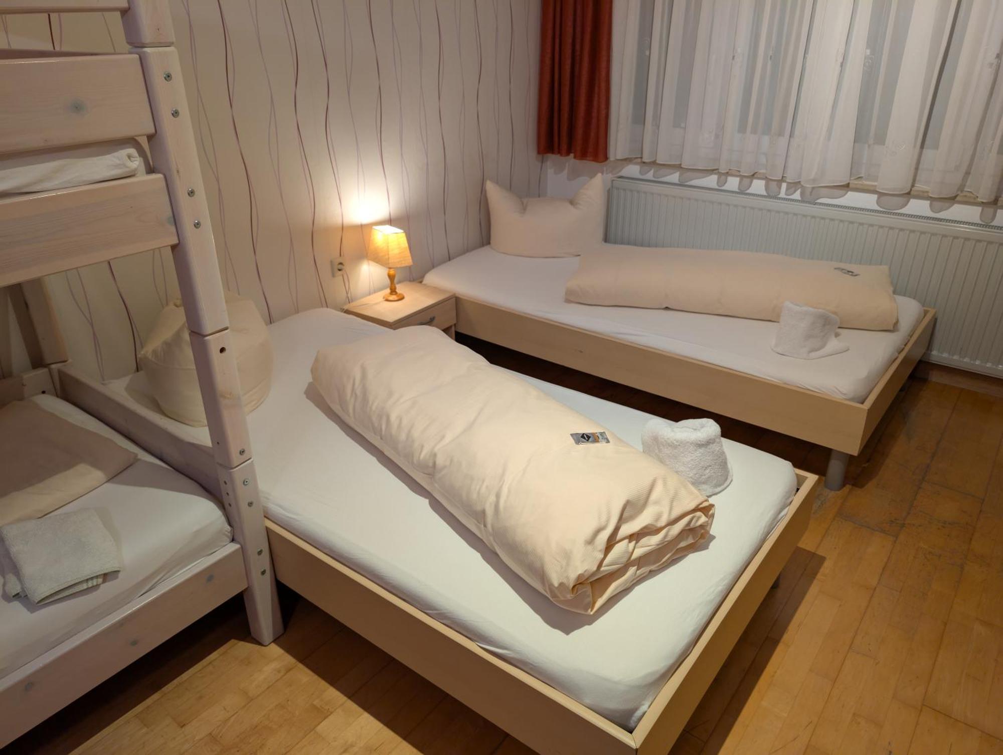 Hotel-Gasthof Zur Rose ไวเซนฮอร์น ห้อง รูปภาพ