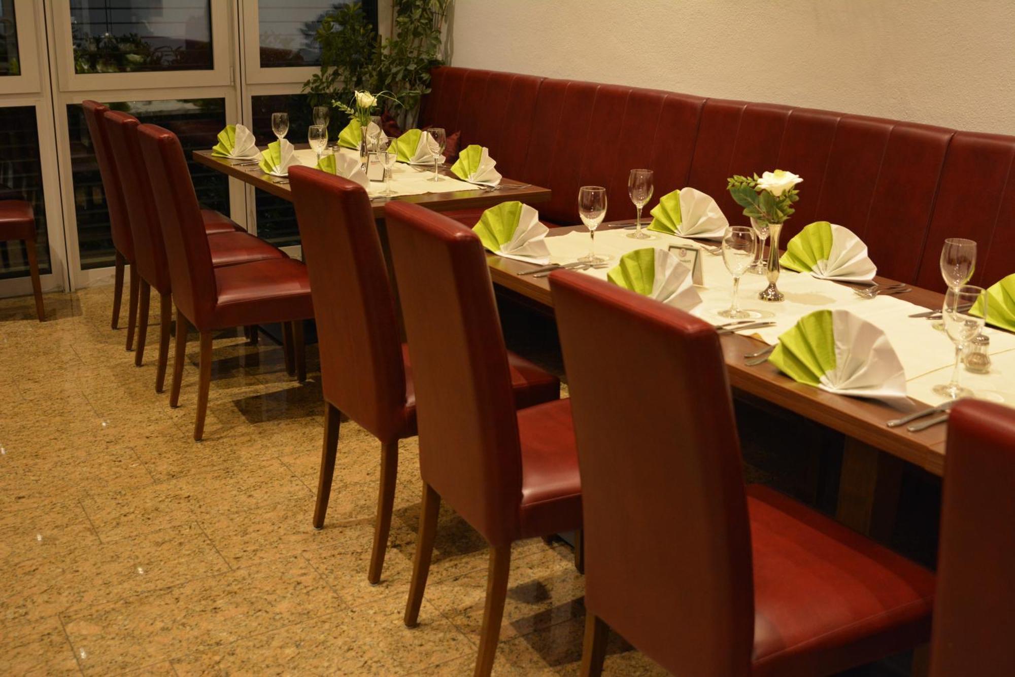 Hotel-Gasthof Zur Rose ไวเซนฮอร์น ภายนอก รูปภาพ